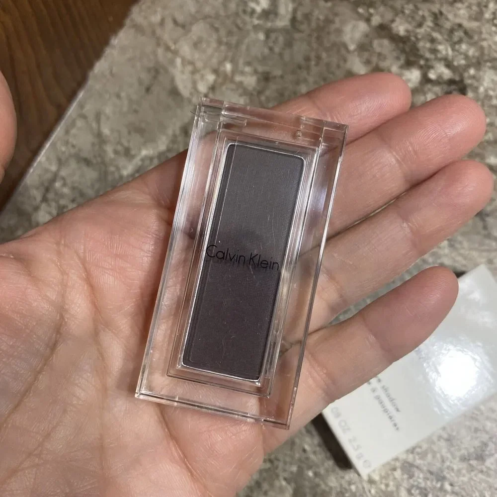 Calvin Klein Eyeshadow #15 Aubergine Full Size New (Purple) Eye Shadow Rare‎